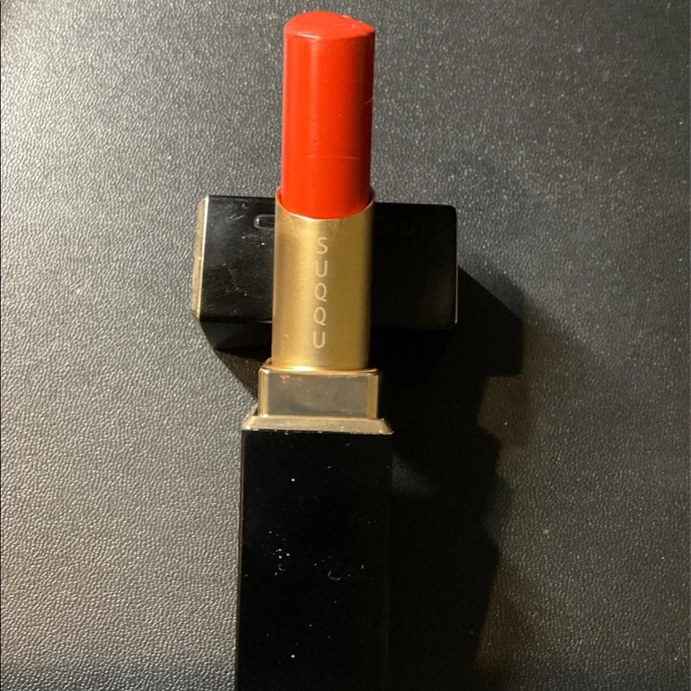 Suqqu vibrant rich lip stick 04 Fukakuchinashi 深支子
